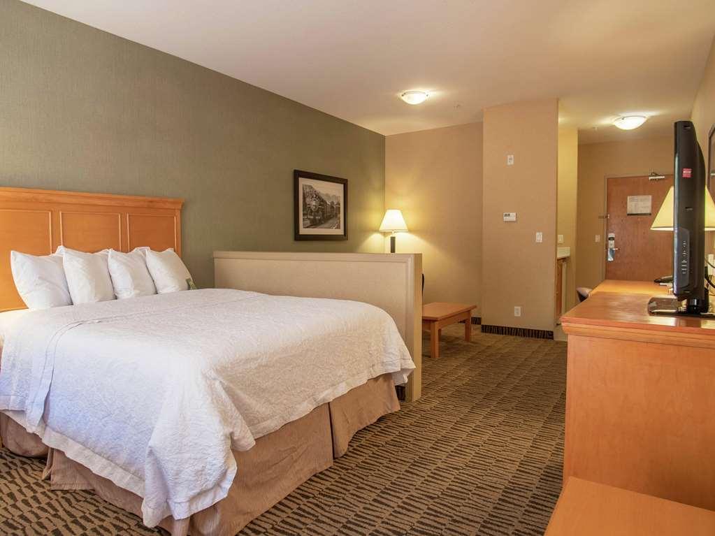 Hampton Inn By Hilton Камлупс Стая снимка