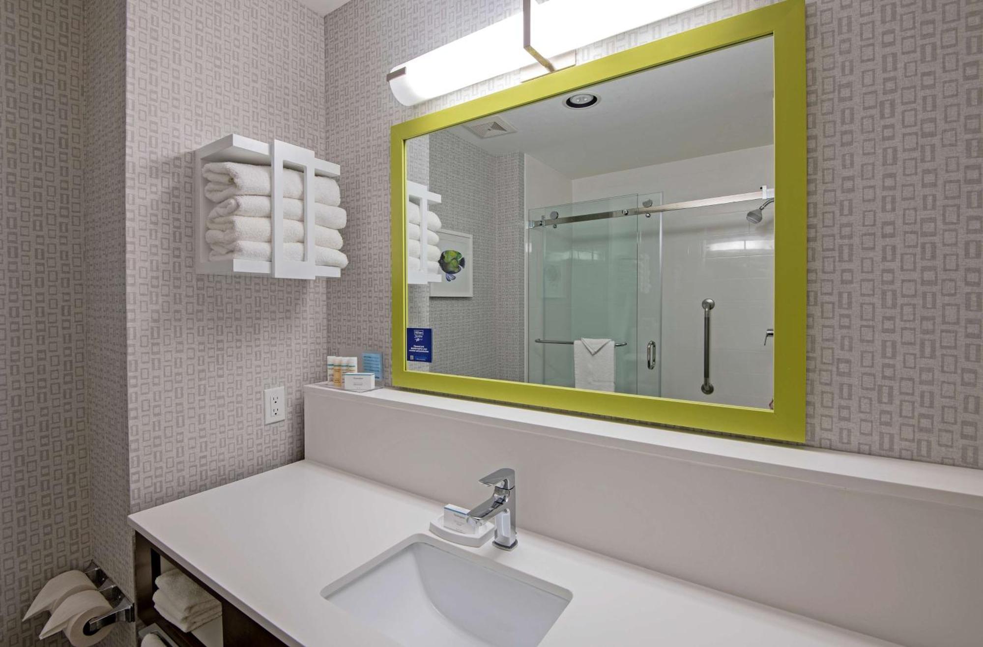 Hampton Inn By Hilton Камлупс Екстериор снимка