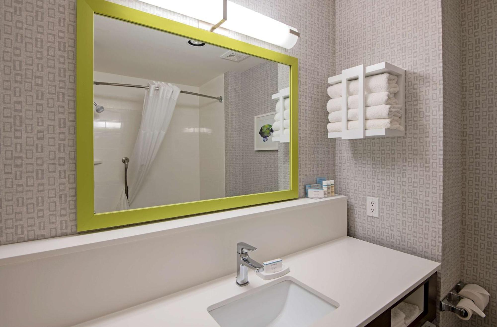 Hampton Inn By Hilton Камлупс Екстериор снимка