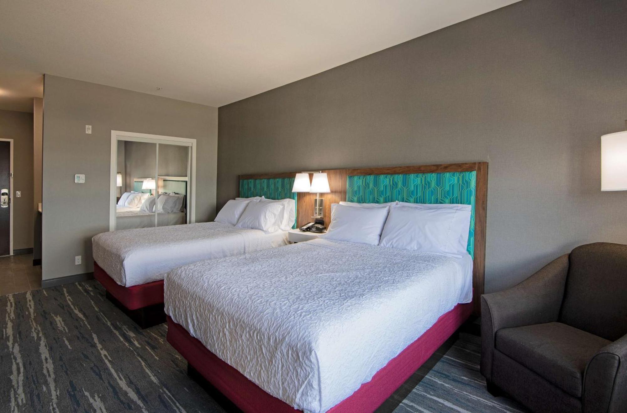 Hampton Inn By Hilton Камлупс Екстериор снимка
